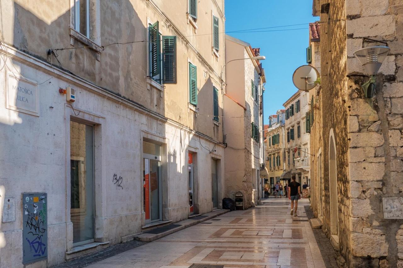 Apartment Queen Teuta In The Heart Of Split Historical Heritage Екстер'єр фото